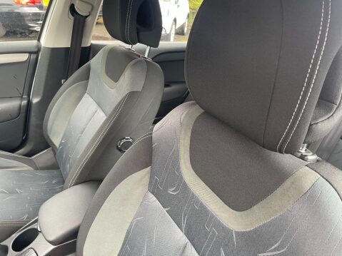 Citroen C4 1.6 HDi 16V VTR+ Euro 5 5dr 33