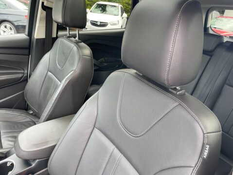 Ford Kuga 2.0 TDCi Titanium X AWD Euro 5 5dr 38