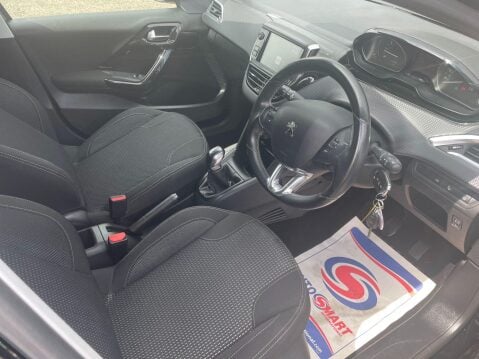 Peugeot 208 1.2 PureTech Tech Edition Euro 6 (s/s) 5dr 15