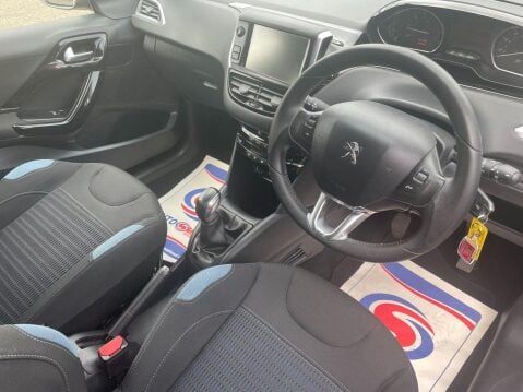 Peugeot 208 1.2 VTi PureTech Allure Euro 6 5dr 16