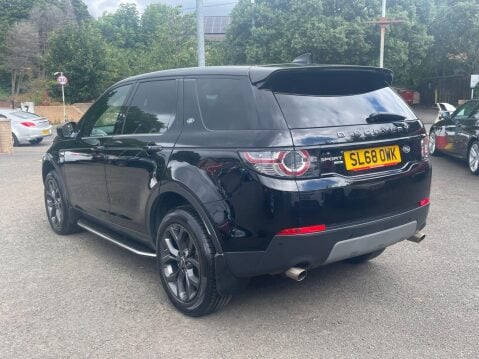 Land Rover Discovery Sport 2.0 TD4 Landmark Auto 4WD Euro 6 (s/s) 5dr 9