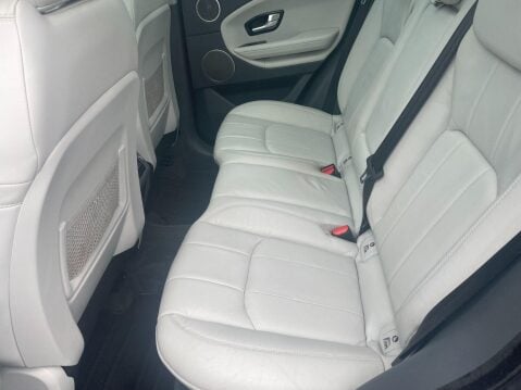 Land Rover Range Rover Evoque 2.0 TD4 SE Tech 4WD Euro 6 (s/s) 5dr 25