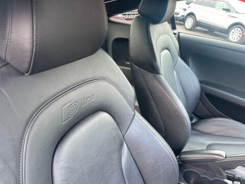 Audi TT 2.0 TDI Black Edition quattro Euro 5 3dr 17