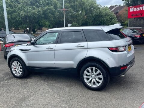 Land Rover Range Rover Evoque 2.0 TD4 SE Tech Auto 4WD Euro 6 (s/s) 5dr 9