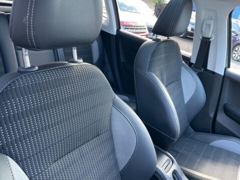 Peugeot 2008 1.2 PureTech Allure Premium Euro 6 (s/s) 5dr 17