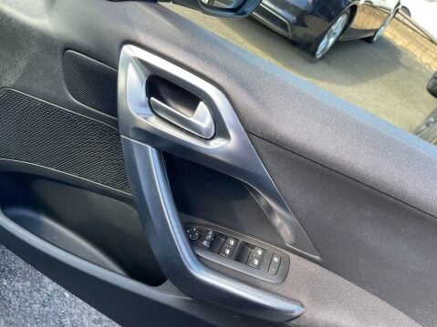 Peugeot 2008 1.2 PureTech Allure Premium Euro 6 (s/s) 5dr 20