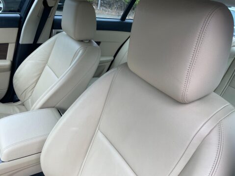 Jaguar XF 2.2d Luxury Auto Euro 5 (s/s) 4dr 31