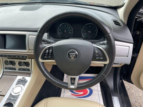 Jaguar XF 2.2d Luxury Auto Euro 5 (s/s) 4dr 19