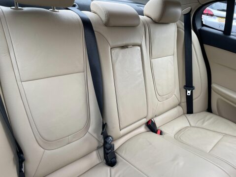 Jaguar XF 2.2d Luxury Auto Euro 5 (s/s) 4dr 18