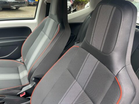 Volkswagen Up 1.0 Groove up! Euro 5 3dr 31