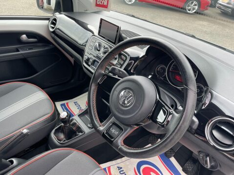 Volkswagen Up 1.0 Groove up! Euro 5 3dr 15