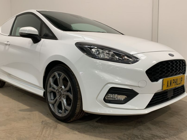 Ford Fiesta Sport 3