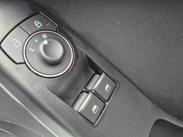 Ford Fiesta Sport 13
