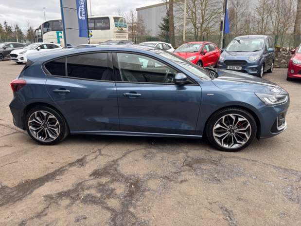 Ford Focus ST-Line Vignale 1.0L EcoBoost 155PS mHEV 6 Speed Manual 5 door FWD 4