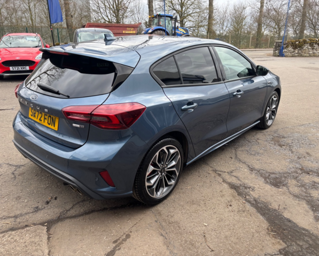 Ford Focus ST-Line Vignale 1.0L EcoBoost 155PS mHEV 6 Speed Manual 5 door FWD