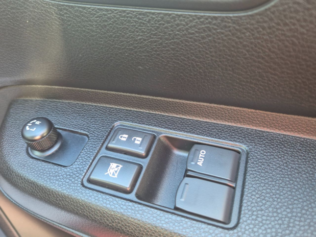 Suzuki Ignis Sz-T Dualjet Mhev Cvt 10