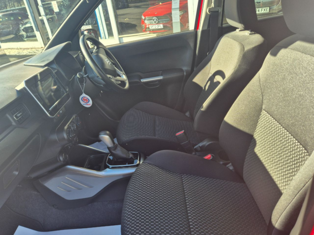 Suzuki Ignis Sz-T Dualjet Mhev Cvt 14
