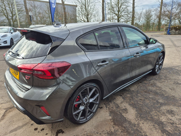 Ford Focus ST 2.3L EcoBoost 280PS 6 Speed Manual 5 door FWD 5