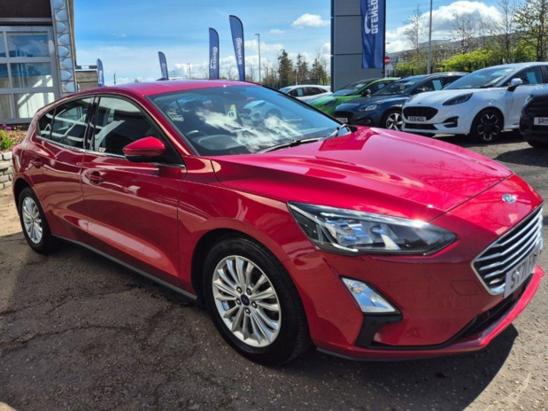 Ford Focus Titanium 1.0L EcoBoost 125PS 8 Speed Automatic 5 Door FWD