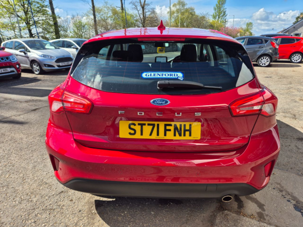 Ford Focus Titanium 1.0L EcoBoost 125PS 8 Speed Automatic 5 Door FWD 6