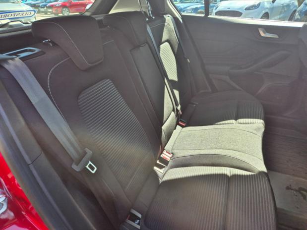 Ford Focus Titanium 1.0L EcoBoost 125PS 8 Speed Automatic 5 Door FWD 16