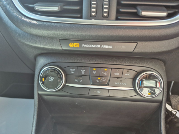 Ford Fiesta Zetec 17