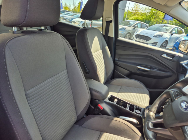 Ford C-Max C-MAX Titanium NON LOCAL SVP 1.5L TDCi 120PS 6 Speed PowerShift Automatic 2 14
