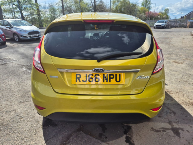 Ford Fiesta Titanium Turbo 6