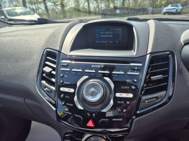 Ford Fiesta Titanium Turbo 13
