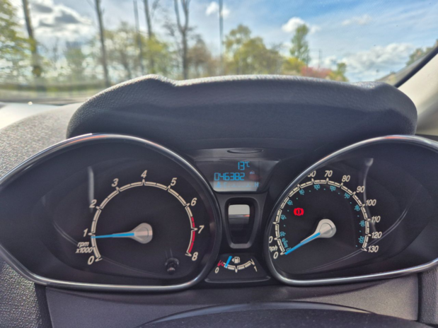 Ford Fiesta Titanium Turbo 15
