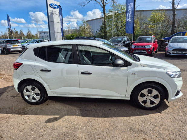 Dacia Sandero Essential Sce 4