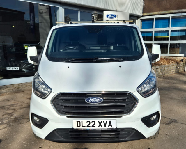 Ford Transit Custom 300 L2 DIESEL FWD 2.0 Eco Blue 130ps Low Roof Limited Van