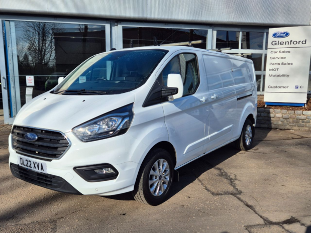 Ford Transit Custom 300 L2 DIESEL FWD 2.0 Eco Blue 130ps Low Roof Limited Van 3