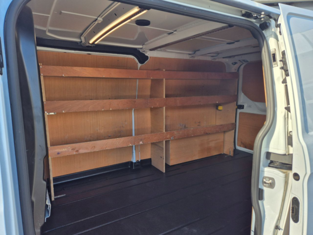 Ford Transit Custom 300 L2 DIESEL FWD 2.0 Eco Blue 130ps Low Roof Limited Van 8