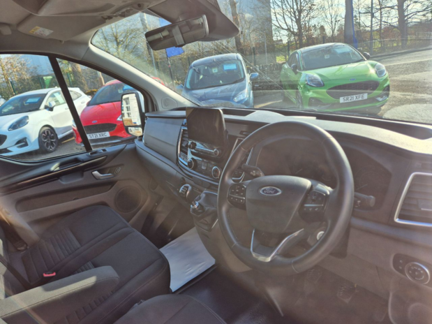 Ford Transit Custom 300 L2 DIESEL FWD 2.0 Eco Blue 130ps Low Roof Limited Van 11