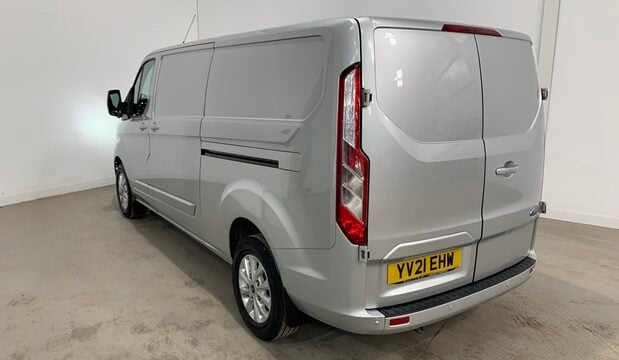 Ford Transit Custom 320 L2 DIESEL FWD 2.0 EcoBlue 130ps Low Roof Limited Van Auto 