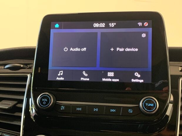 Ford Transit Custom 320 L2 DIESEL FWD 2.0 EcoBlue 130ps Low Roof Limited Van Auto 11