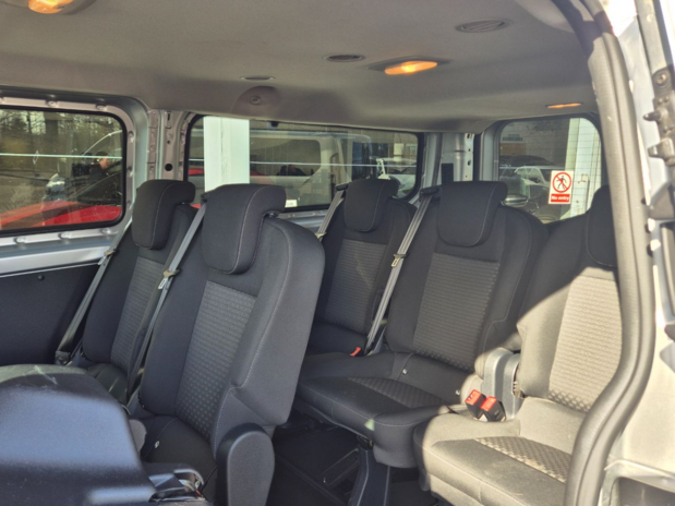 Ford Transit Custom 2.0 Eco Blue 320 L2 130ps H1 Trend 9 Seater Minibus 12