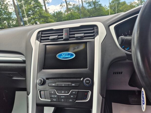 Ford Mondeo Zetec Tdci Auto 16