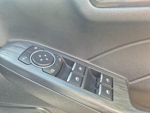 Ford Kuga VIGNALE FHEV 190ps Automatic 11