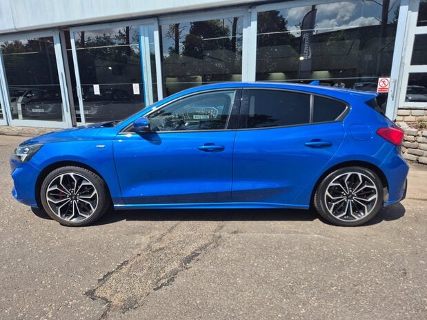 Ford Focus ST-LINE X EDITION MHEV 8