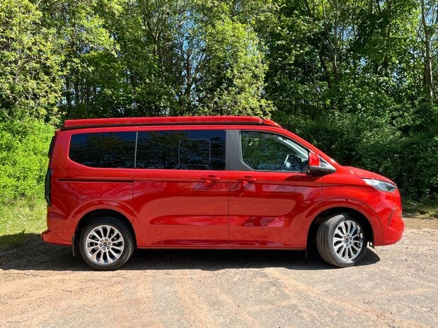 Ford Transit Custom Nugget Camper Titanium Kombi H1 2.0 150ps **NEW** 13