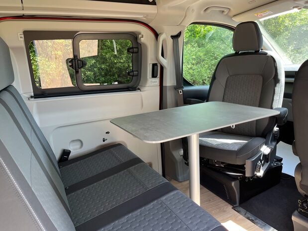 Ford Transit Custom Nugget Camper Titanium Kombi H1 2.0 150ps **NEW** 33