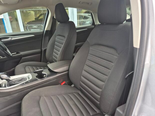 Ford Mondeo Zetec Tdci Auto 11