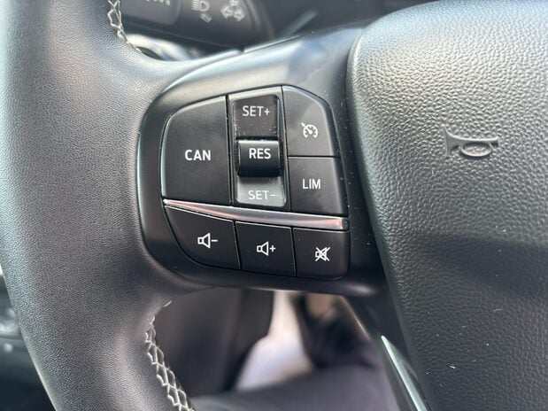Ford Fiesta 5 Door Active Edition NON Local SVP 1.0L EcoBoost Hybrid 125PS 6 Speed 2021 17