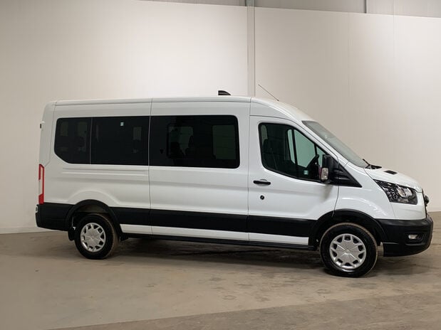 Ford Transit 410 2.0L 130PS H2 14 Seater Minibus Trend 5