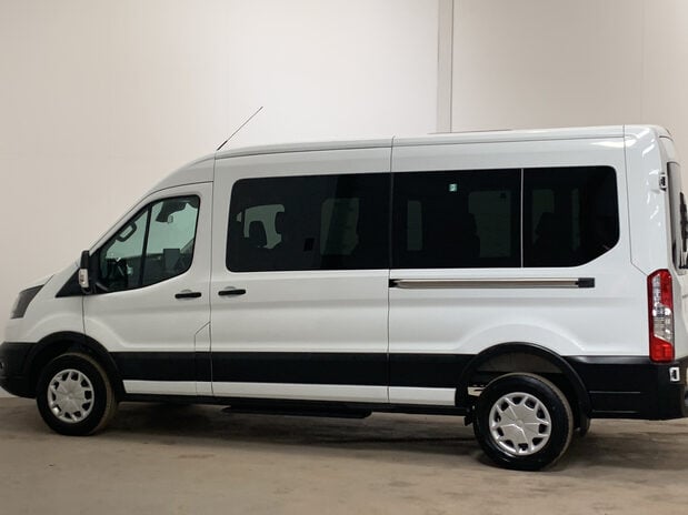 Ford Transit 410 2.0L 130PS H2 14 Seater Minibus Trend 6