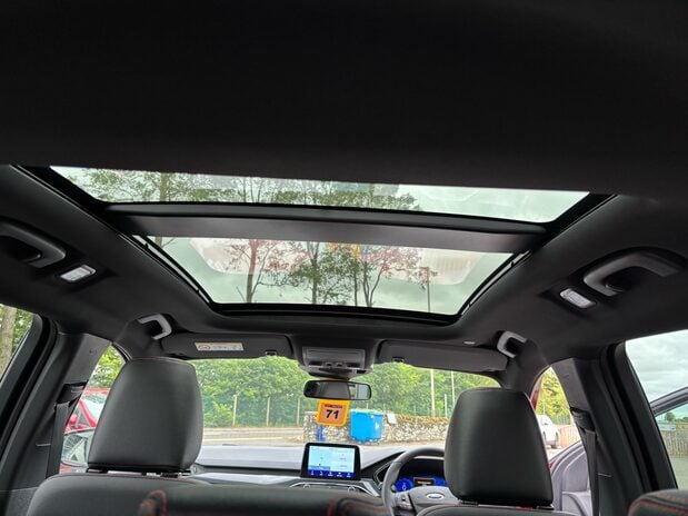 Ford Kuga ST-LINE X EDITION ECOBLUE 21