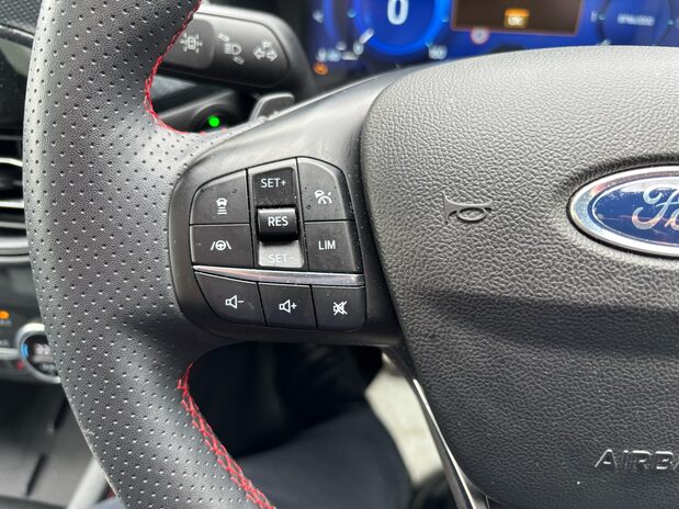 Ford Kuga ST-LINE X EDITION ECOBLUE 23