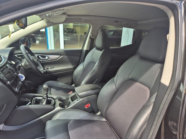 Nissan Qashqai DIG-T TEKNA 9